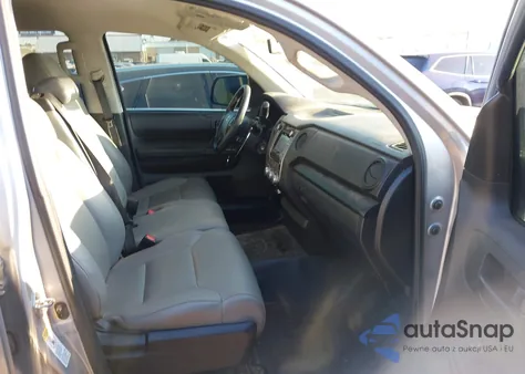 2015 Toyota Tundra Sr 4.6L V8 z USA, uszkodzony, nr VIN 5TFRM5F13FX088616